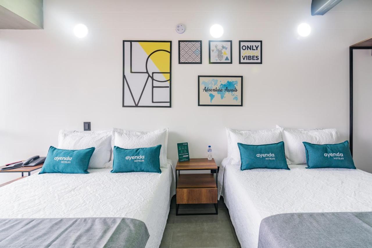 Loft 32 Medellin Living Aparthotel Екстериор снимка