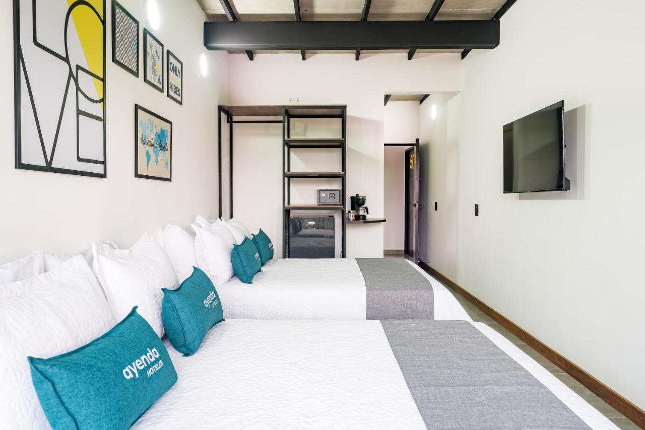 Loft 32 Medellin Living Aparthotel Екстериор снимка